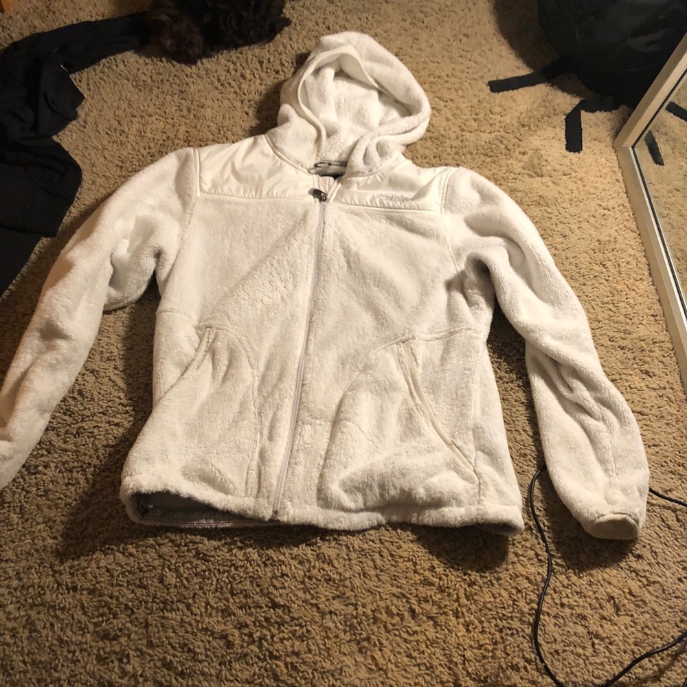 White north face sweatshirt